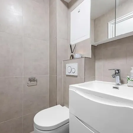 In Bygdoy-alle Apartment